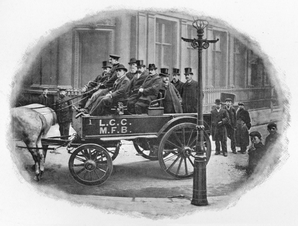 Výbor hasičského sboru London County Council začíná inspekcí, c1903 1903 od Unbekannt