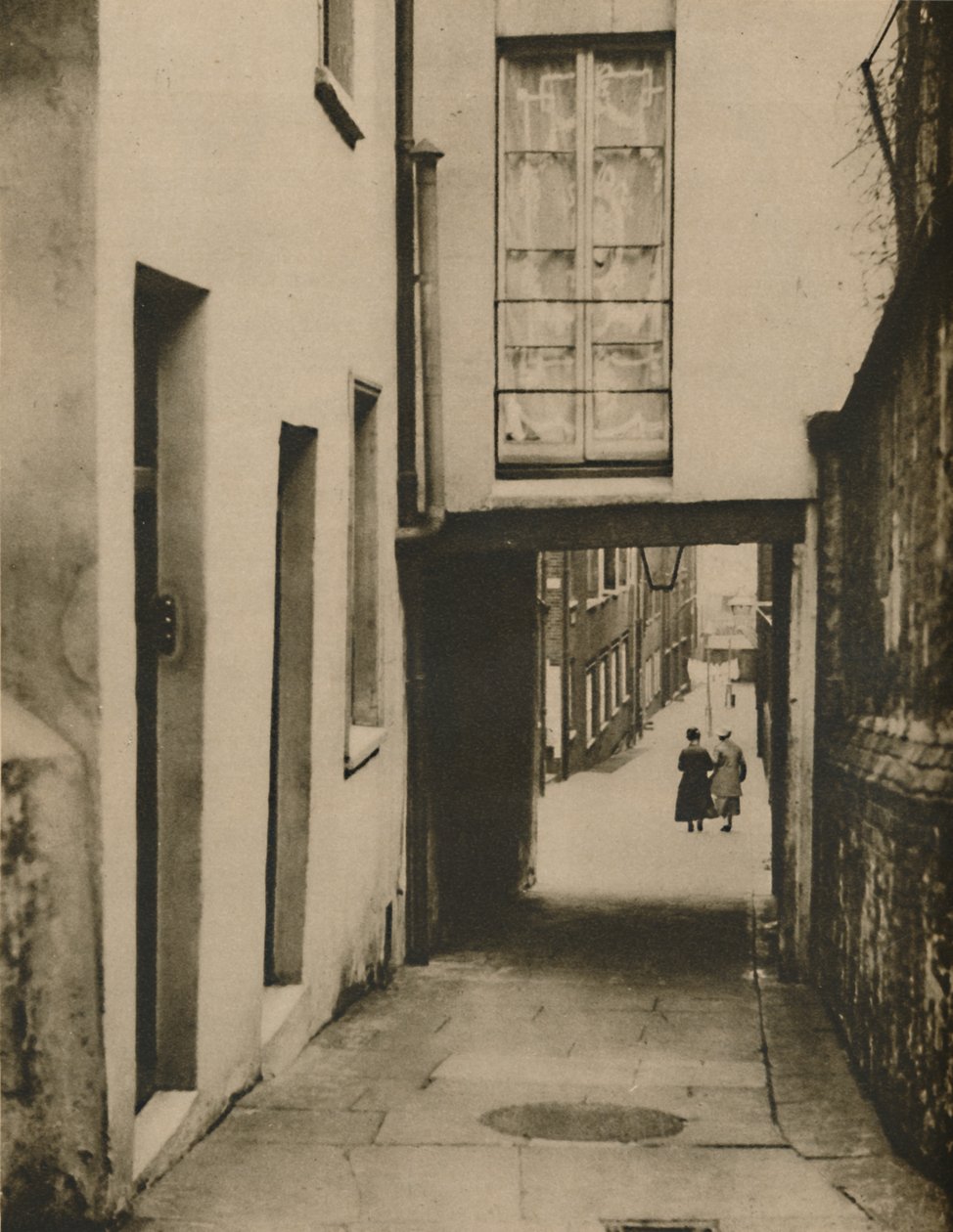 Pohled dolů Strand Lane směrem k řece, c1935. od Unbekannt