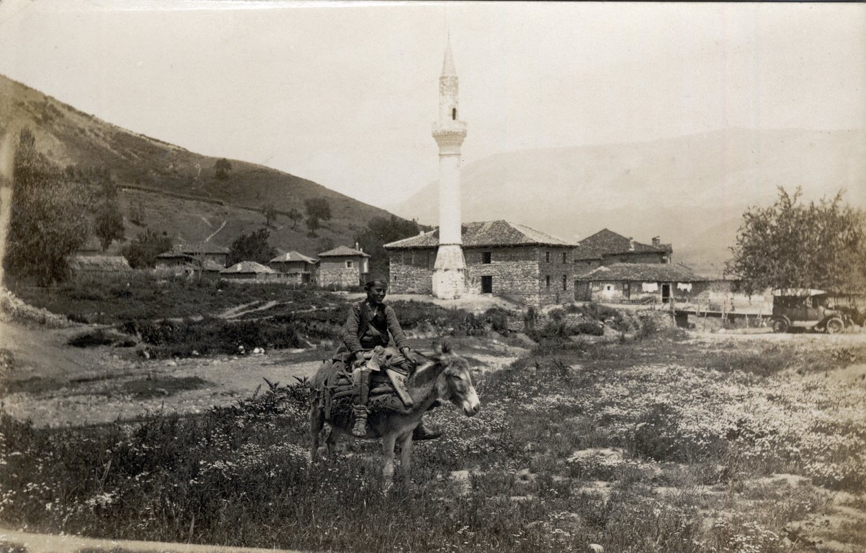 Makedoine, Řecko: muž na oslu před minaretem - Pohlednice 1914-1918 od Unbekannt