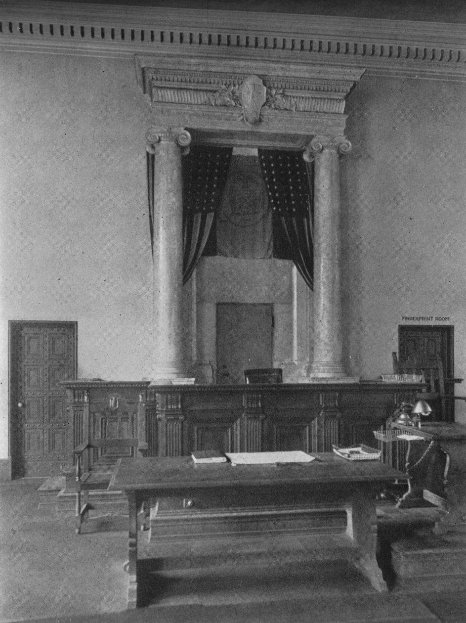 Smírčí stůl v soudní síni, Third District Court, New York City, 1924 od Unbekannt