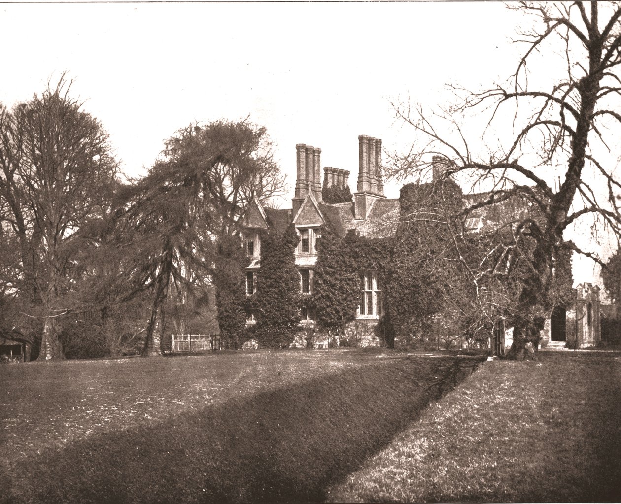 Manor House, Stoke Poges, Buckinghamshire, 1894. od Unbekannt