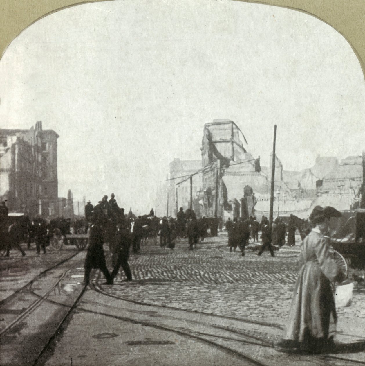 Market Street z trajektového depa – budovy Chronicle a Call v dálce, 1906. od Unbekannt