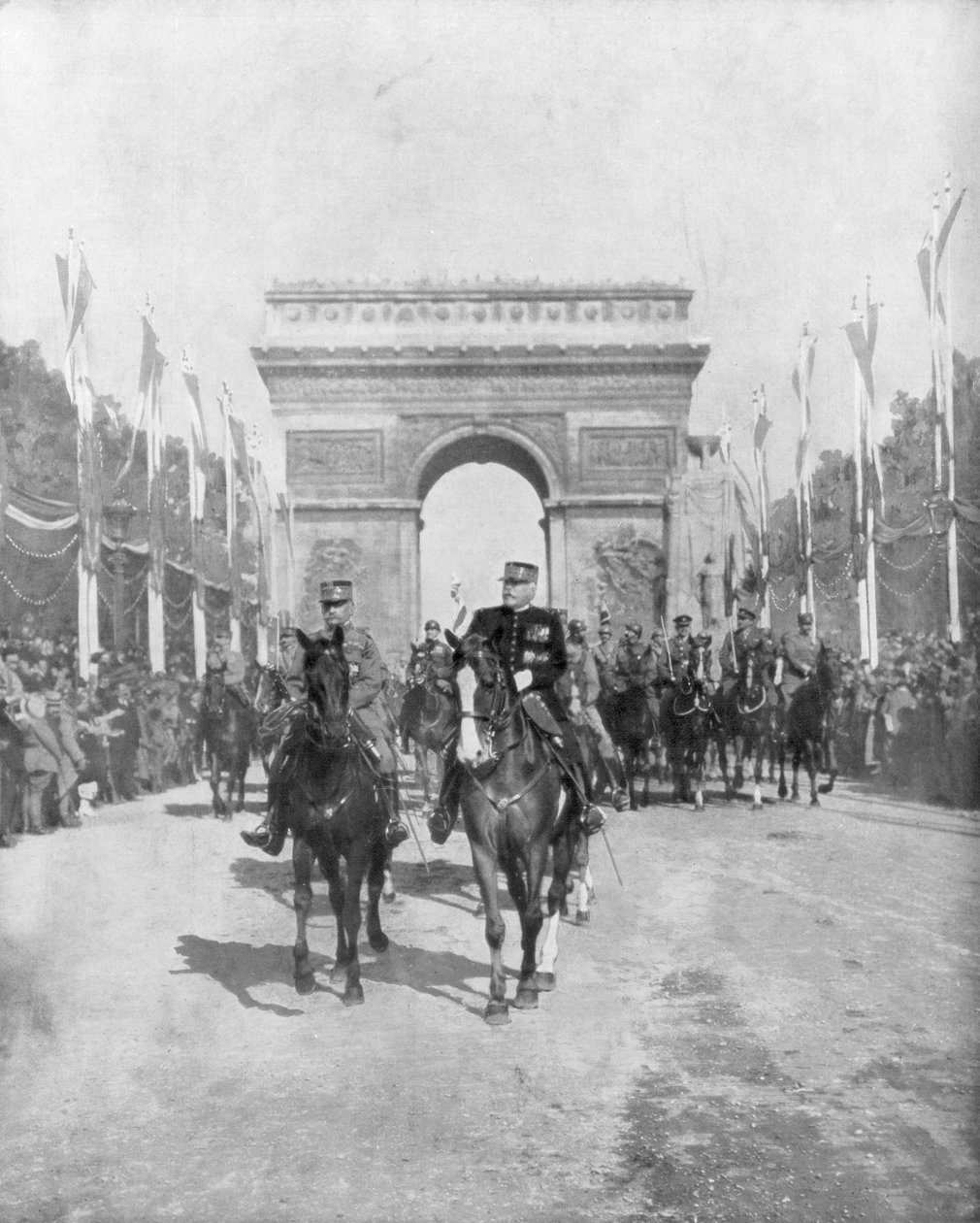 Maršálové Foch a Joffre během velké vítězné přehlídky, Paříž, Francie, 14. července 1919 od Unbekannt