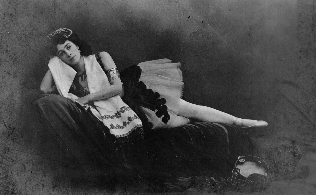 Matilda Kschessinska v titulní roli baletu La Esmeralda od Unbekannt