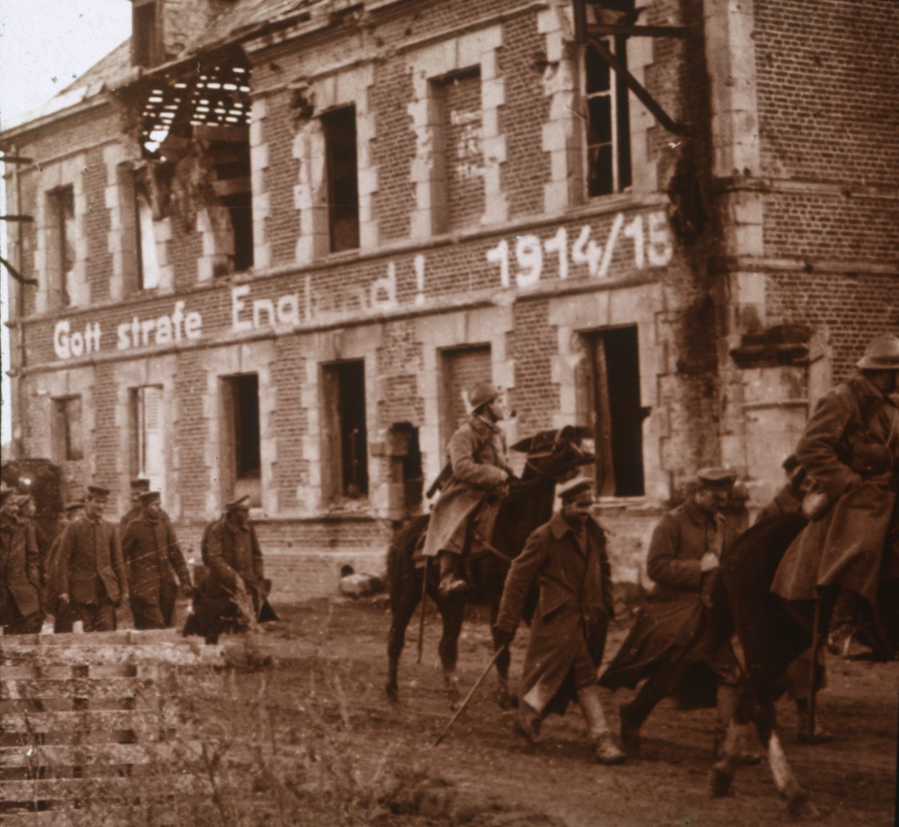 Kéž Bůh potrestá Anglii, Bucy-le-Long, severní Francie, c1914-c1918 od Unbekannt