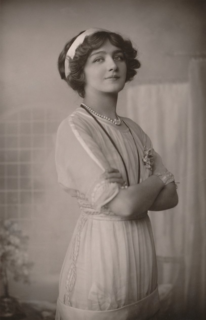 Slečna Lily Elsie, 1886-1962, jako Alice in the Dollar Princess., c1930. od Unbekannt