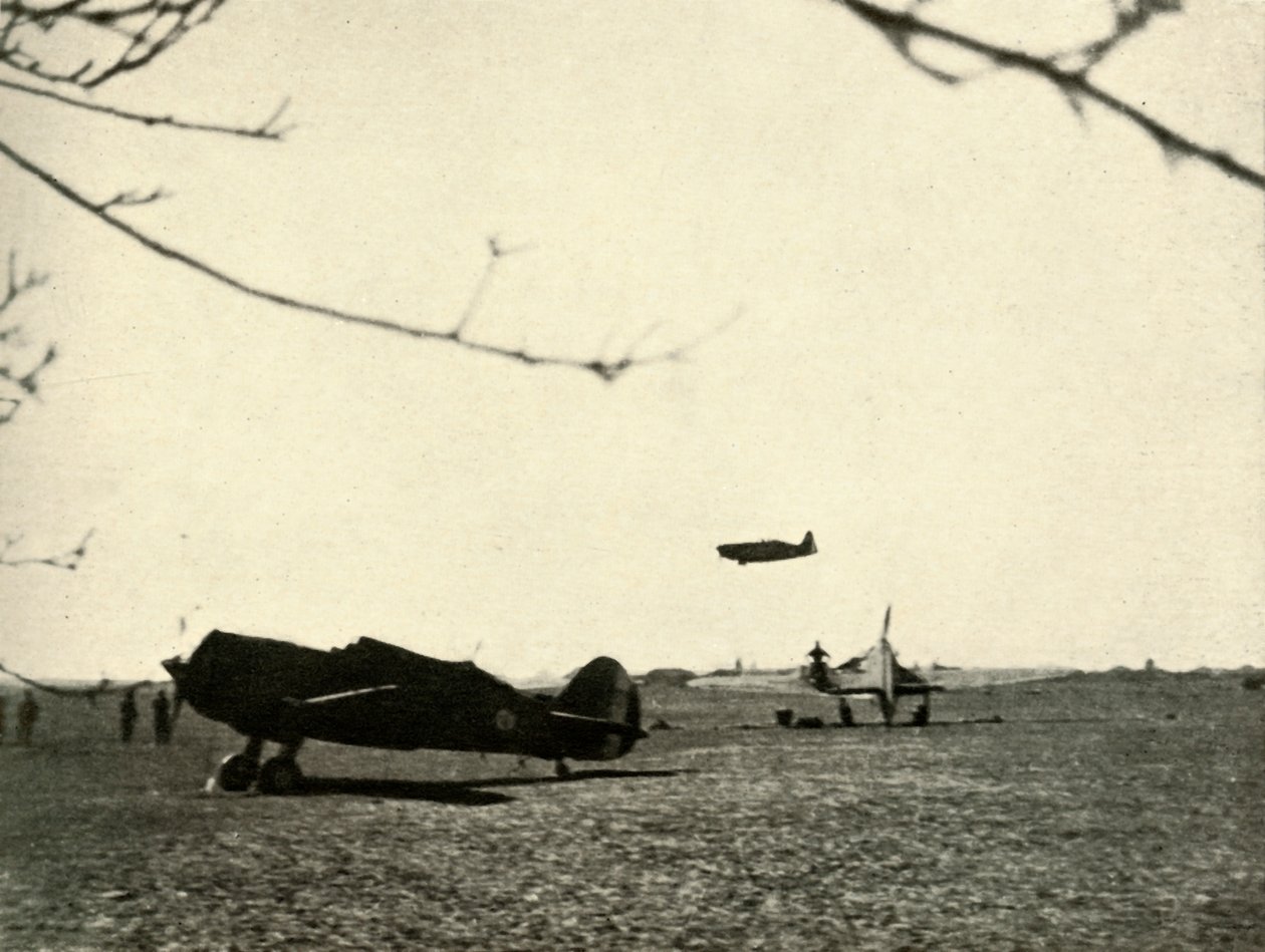 Morane 406 na letišti Vassincourt s francouzským Curtiss Hawk a Hurricane, 1939-1940, 1941. od Unbekannt