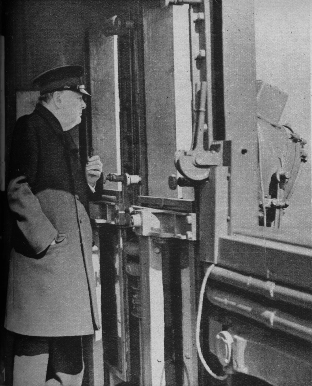 Pan Churchill na můstku válečné lodi, 1943-44 od Unbekannt