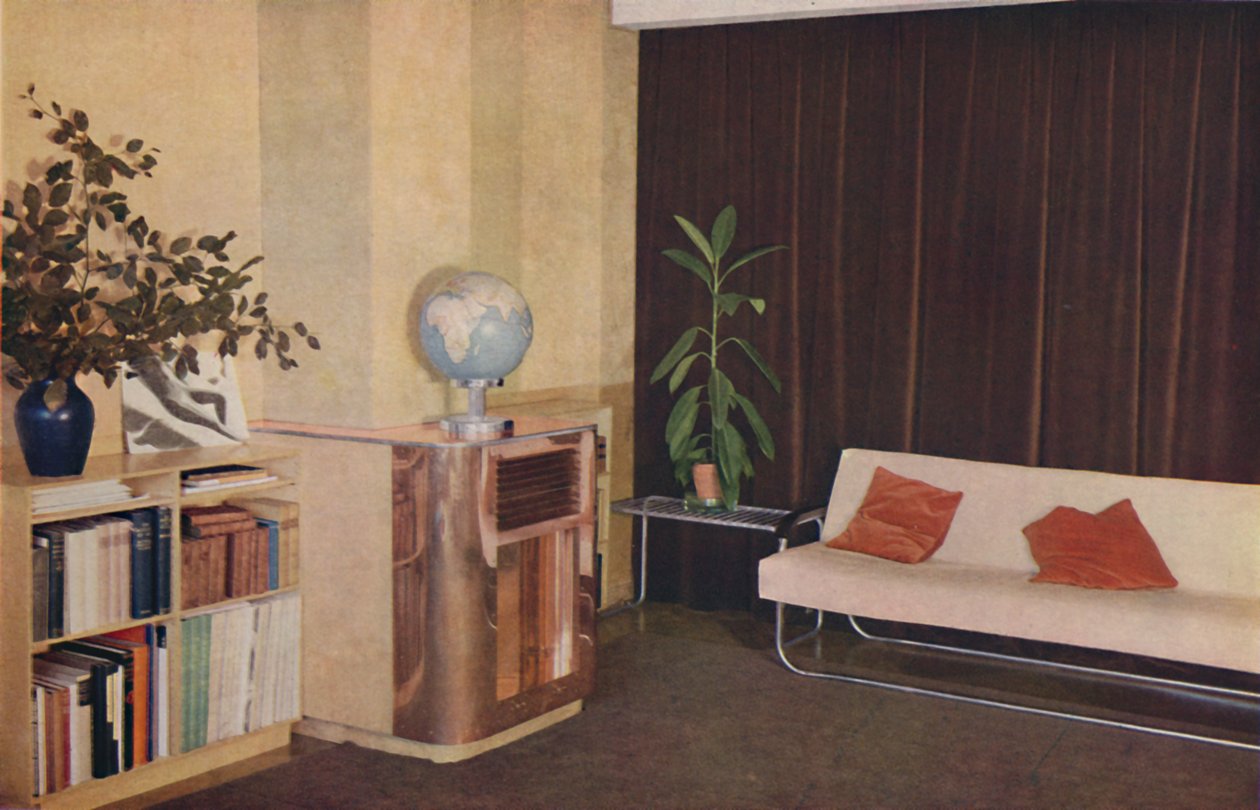 Obývací pokoj pana J. C. Pritchardse v Isokon Lawn Road Flats, 1936 od Unbekannt
