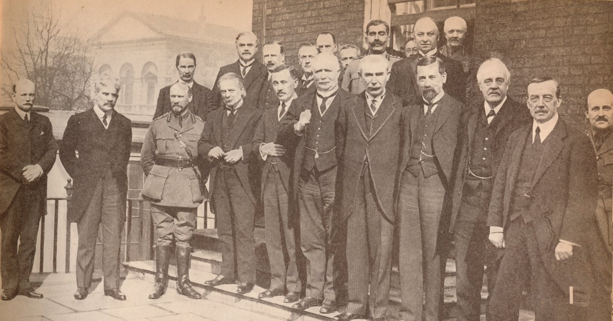 Pan Lloyd George, předseda vlády, a někteří z jeho kolegů v roce 1917, c1917, 1935 od Unbekannt