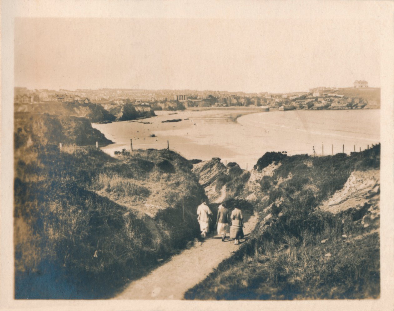 Newquay Cliff Path k Tolcarne Beach, 1927 od Unbekannt