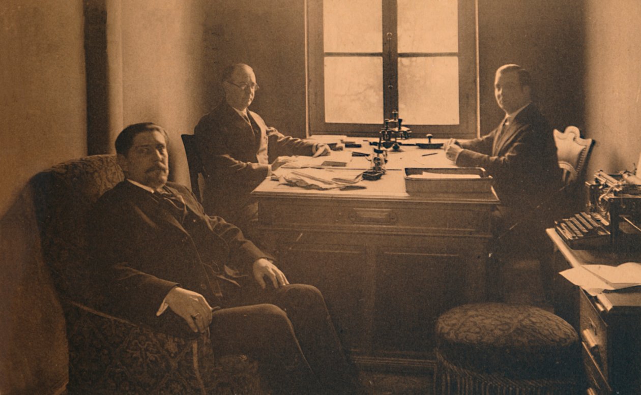 Kancelář konzulátu na kubánském velvyslanectví v Bruselu, Belgie, 1927. od Unbekannt