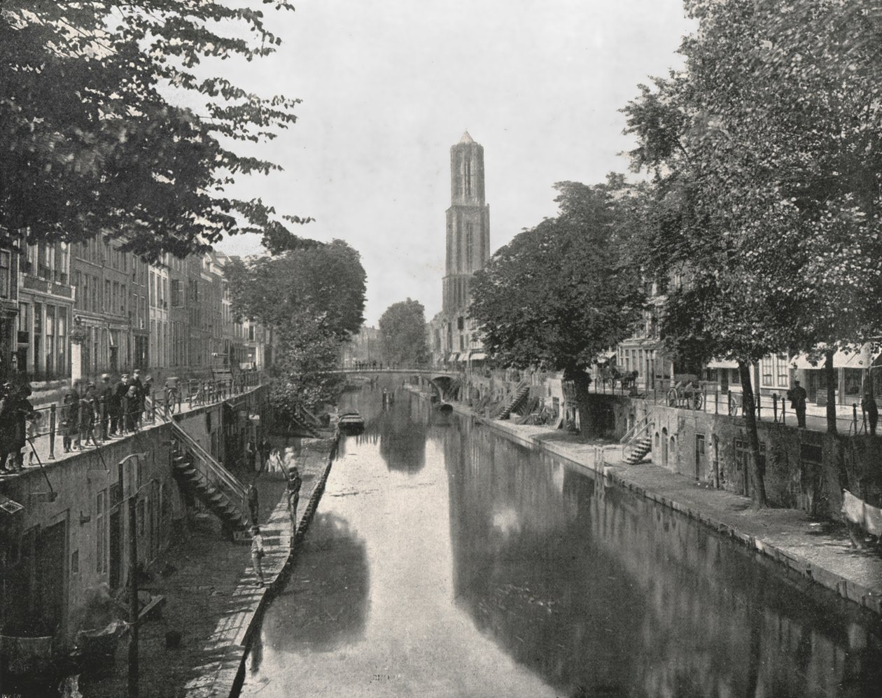 Old Canal and Dom Tower, Utrecht, Nizozemsko, 1895. od Unbekannt