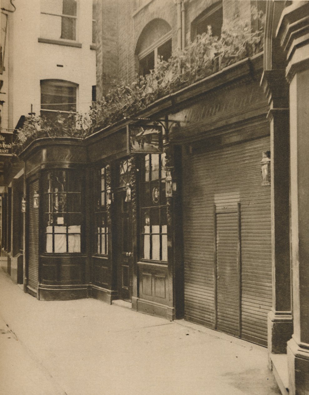 Olde Dr. Butlers Head, založená v Masons Avenue v roce 1616, c1935. od Unbekannt