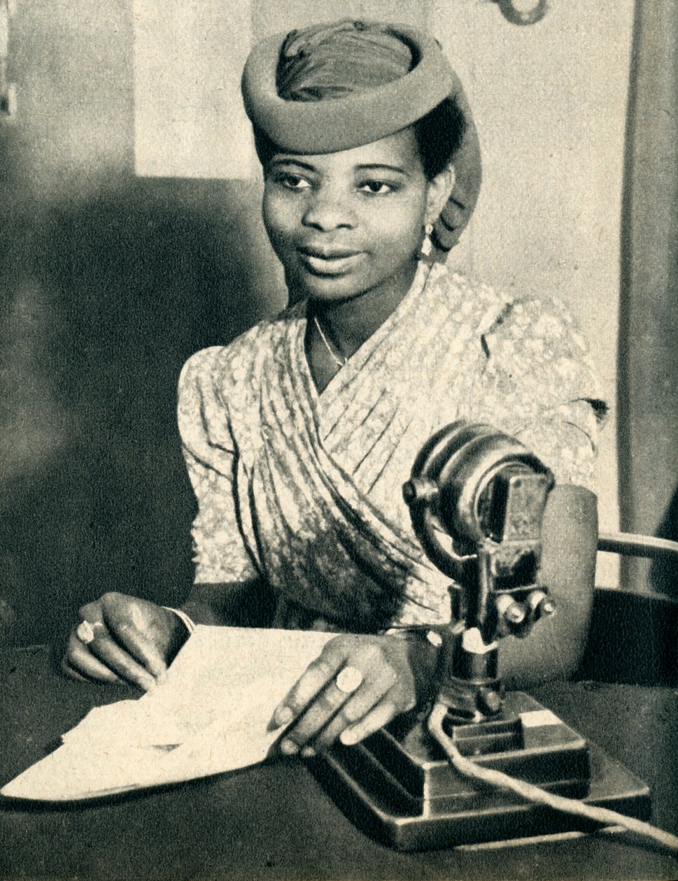 Omoba Adenrele Ademola, dcera Alakea z Abeokuty, Nigérie, nazývá západní Afrikou, 1942. od Unbekannt