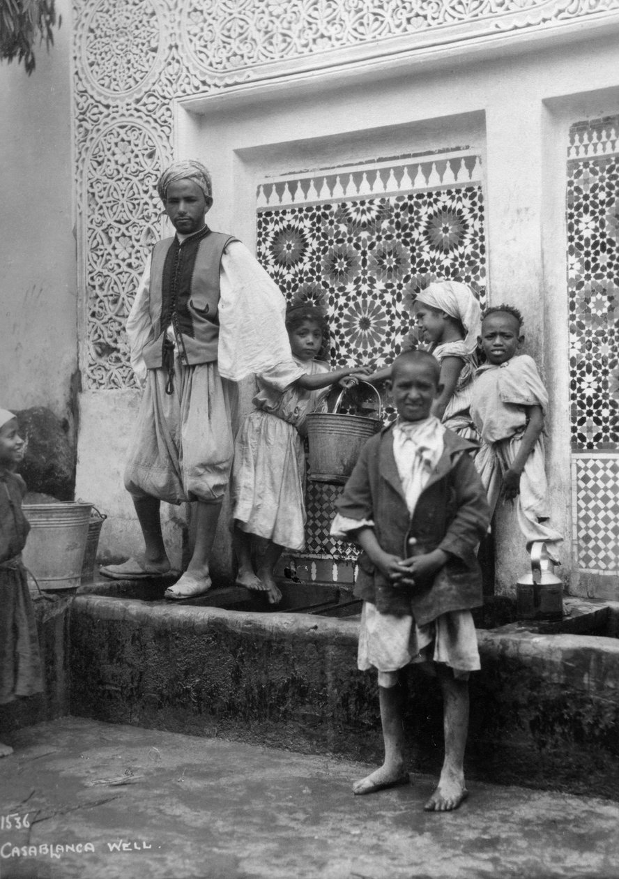 Lidé u studny, Casablanca, Maroko, 20. až 30. léta 20. století od Unbekannt
