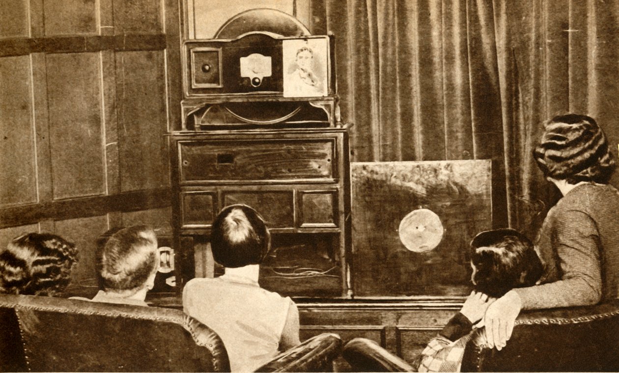 Lidé sledující rané televizní vysílání, c1930, 1933. od Unbekannt