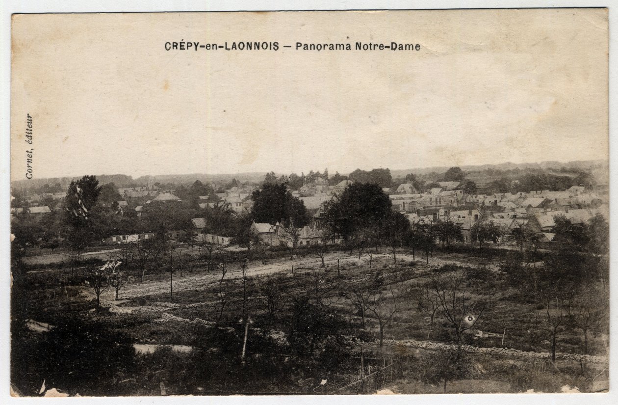 Picardy, Aisne (02), Crepy in Laonnois (Crepy-en-Laonnois): panorama Notre-Dame - pohlednice konec 19.-začátek 20. století od Unbekannt
