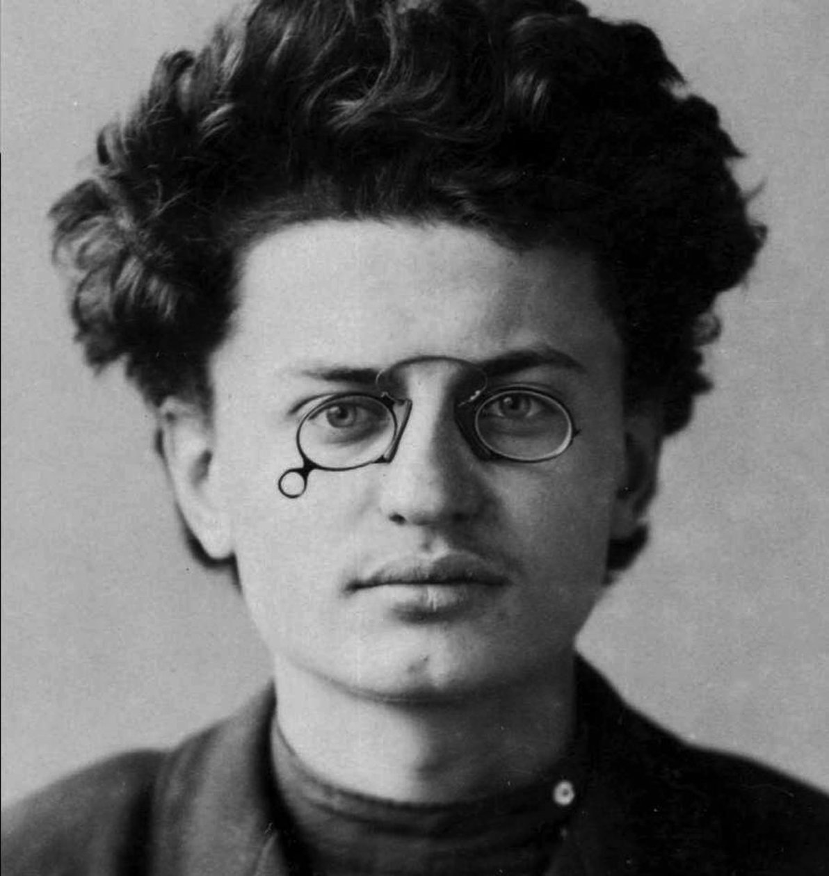 Policejní fotografie Leona Trockého, ruského revolucionáře, 1898 od Unbekannt