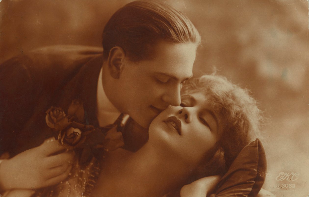 Pohlednice romantického vintage páru v sépiové barvě od Unbekannt
