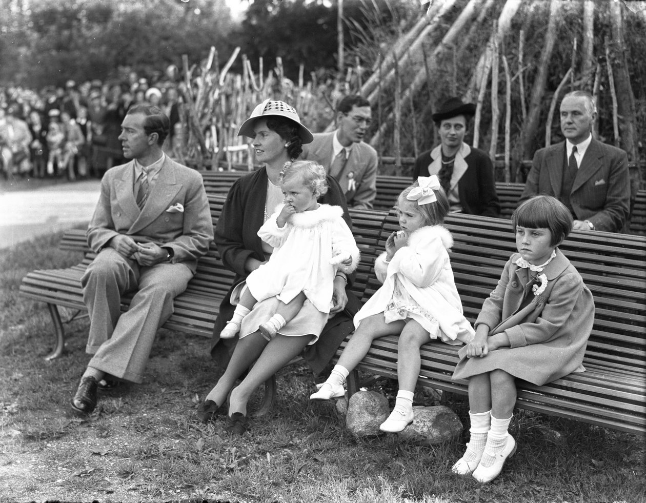 Princ Gustav Adolf, princezna Sibylla a děti, Den dětí, Stockholm, Švédsko, 1938. od Unbekannt