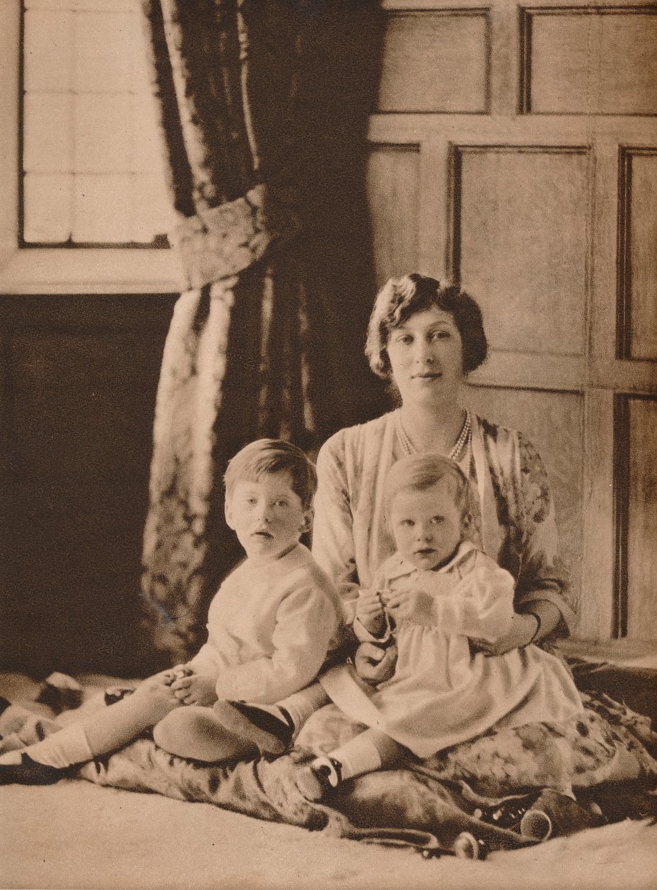 Princezna Mary, vikomtesa Lascelles, se svými dvěma syny, Geraldem a Georgem, 1926 1935 od Unbekannt
