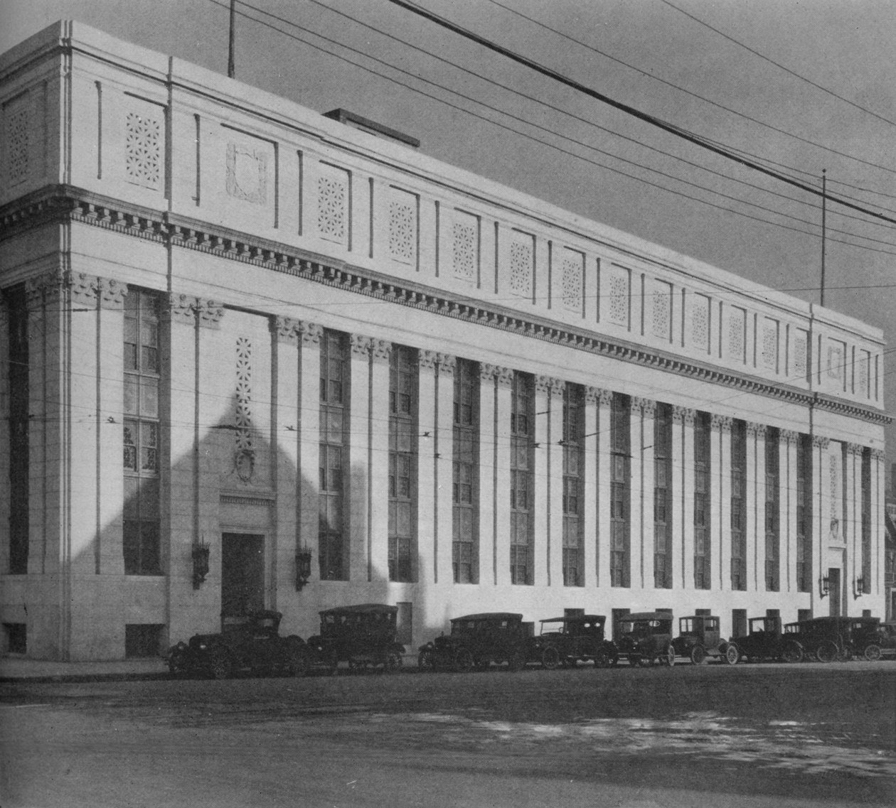 Hlavní fasáda zednářského chrámu, Birmingham, Alabama, 1924 od Unbekannt