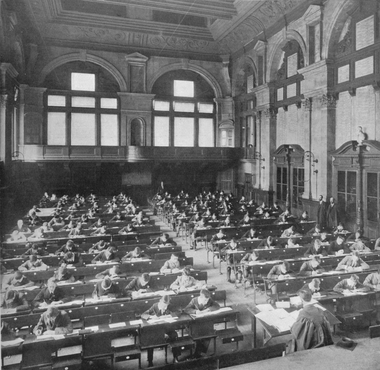 Žáci skládající zkoušku na City of London School, c1903 1903 od Unbekannt