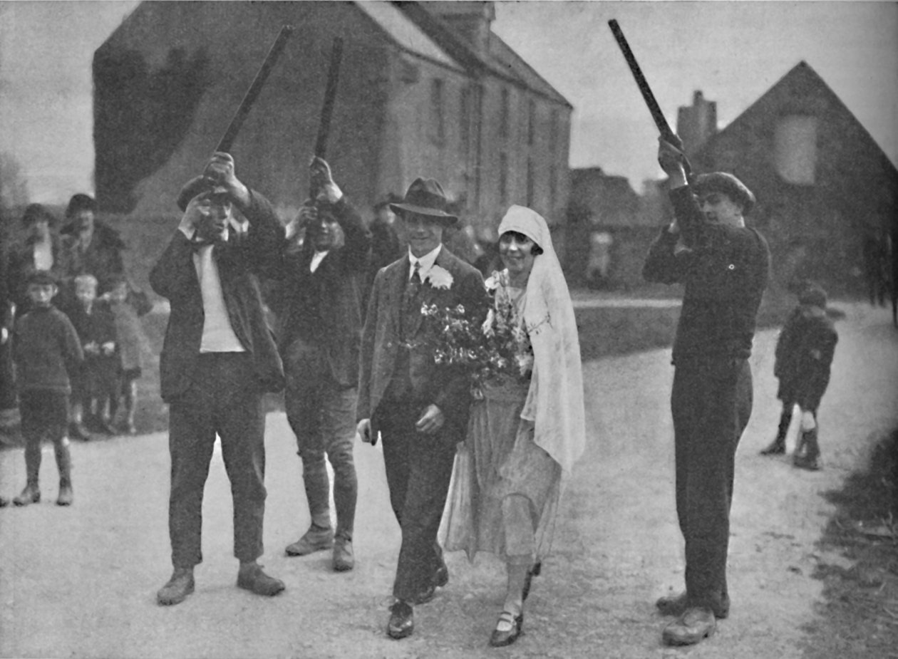 Kuriózní pohanské pověry, které stále přežívají na Svatém ostrově, c1935 od Unbekannt
