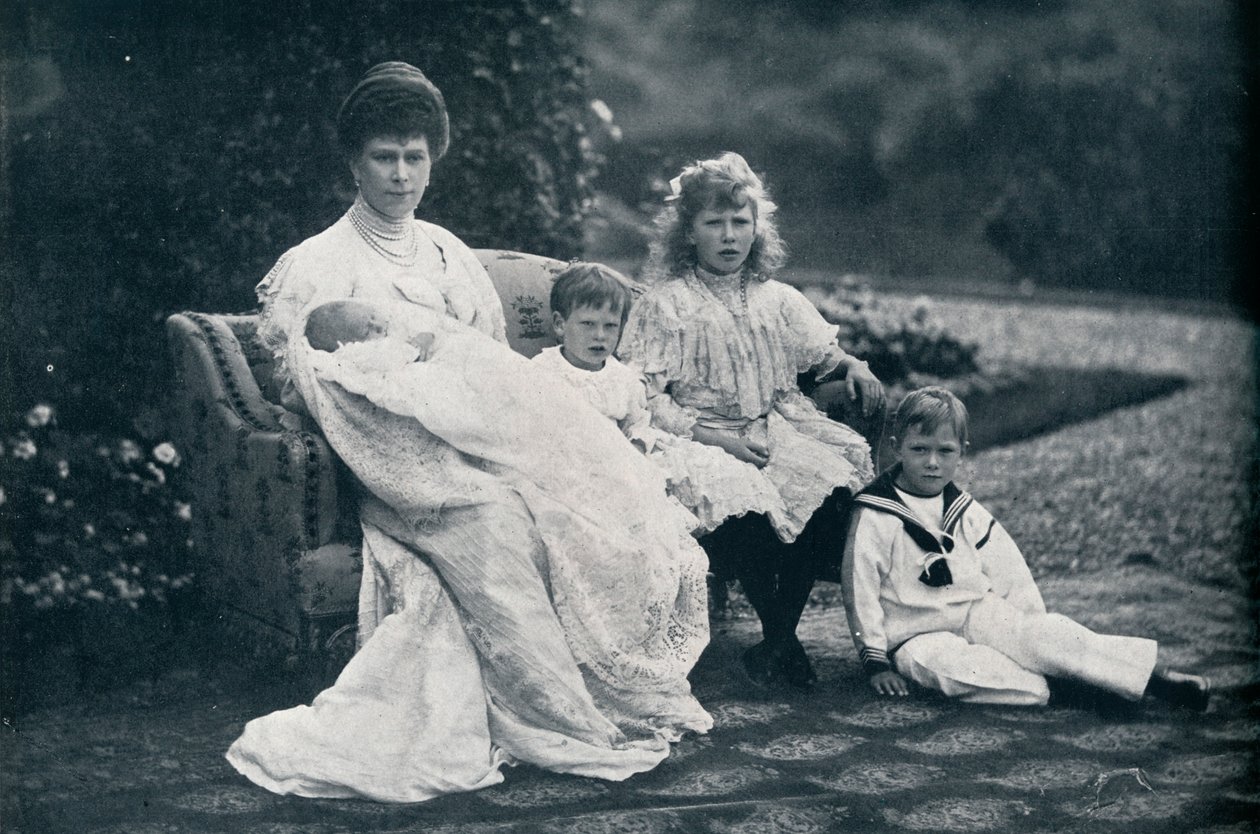 Queen Mary a čtyři její děti, 1905, 1936 od Unbekannt