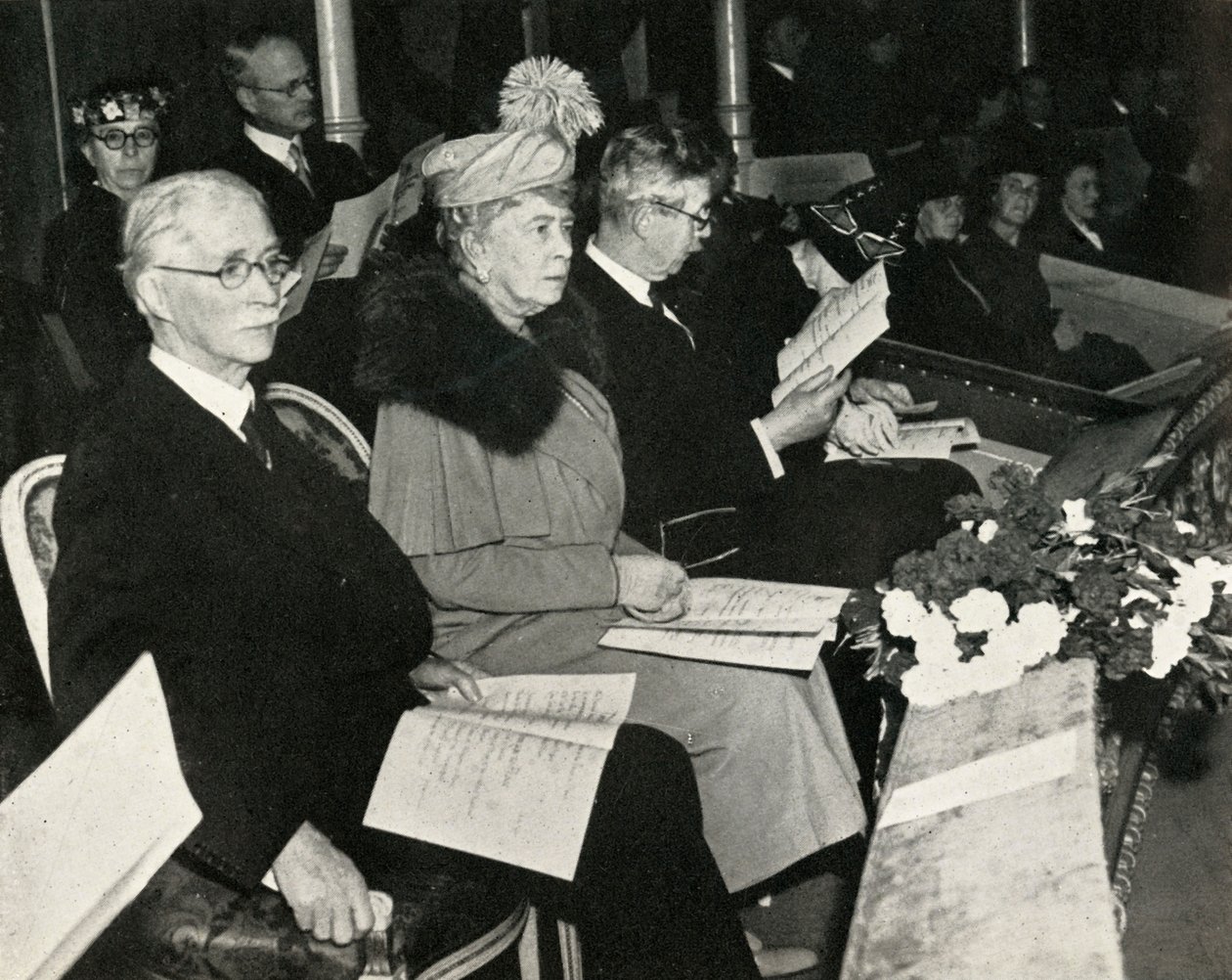 Queen Mary na koncertu Díkuvzdání za vítězství, Royal Albert Hall, 1945, 1951. od Unbekannt