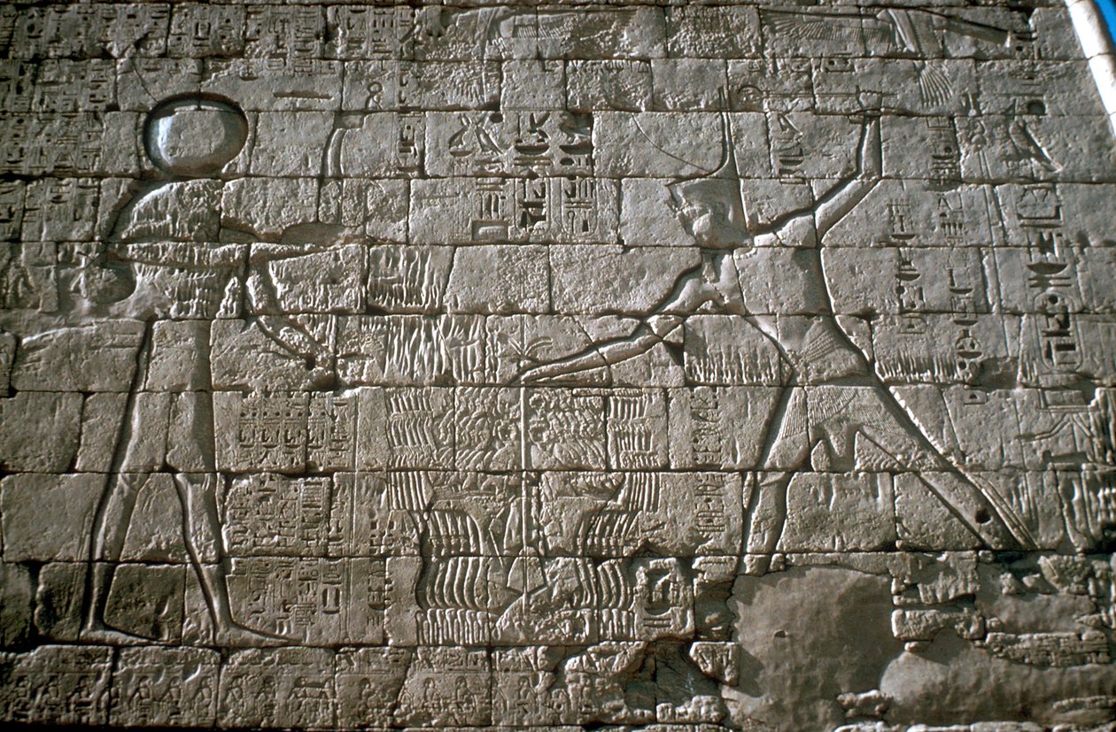 Rameses III bije své nepřátele před Amun-Ra, zádušní chrám, Medinet Habu, Egypt, 12. století před naším letopočtem od Unbekannt