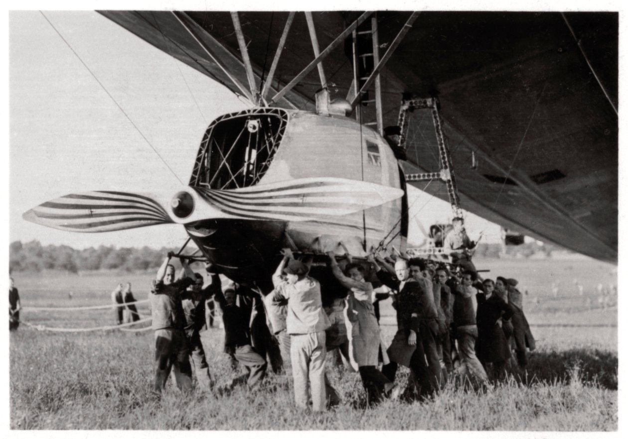 Zadní gondola, Zeppelin LZ 127 Graf Zeppelin, 1933 od Unbekannt