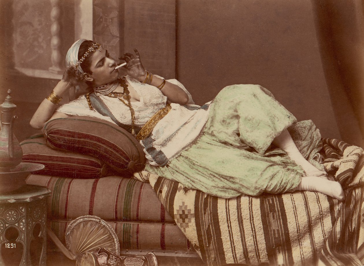[Kouřící ležící žena], 1870-90. od Unbekannt