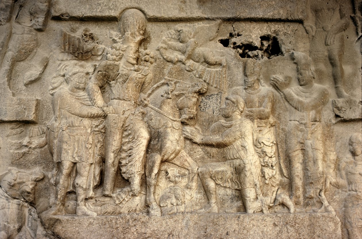 Skalní reliéf zobrazující sásánovského krále Šapura I. (241–72), římského císaře Valeriana (asi 240–260) a perských generálů, 3. století (kámen) od Unbekannt