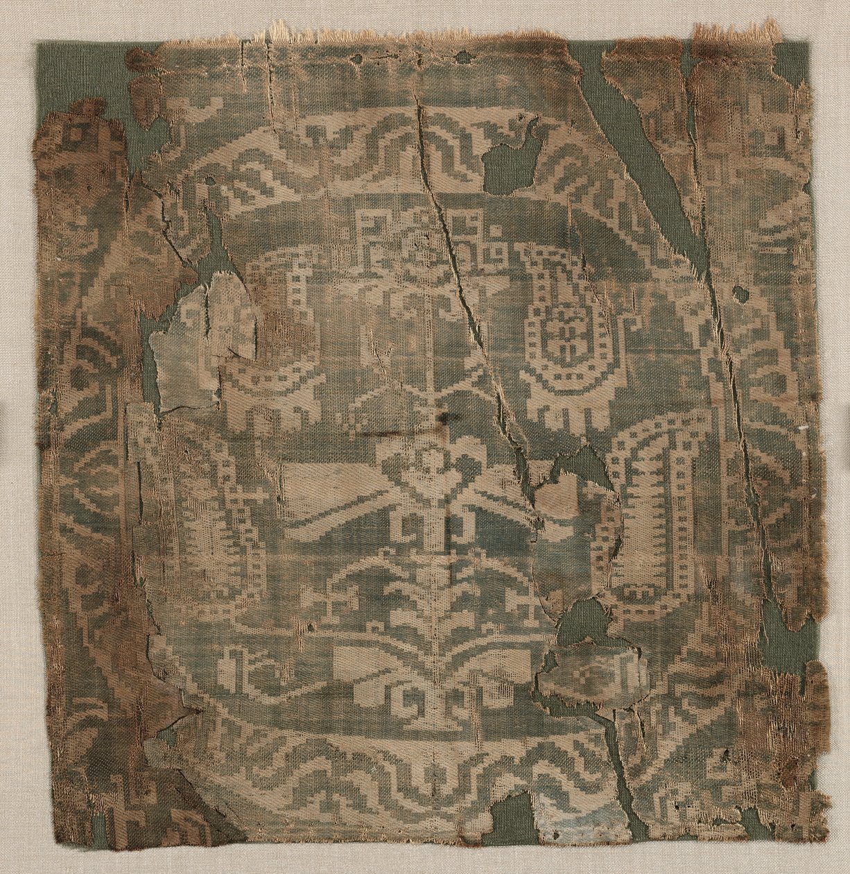 Rondel s hranatou palmetou, z tuniky, 650-850. od Unbekannt