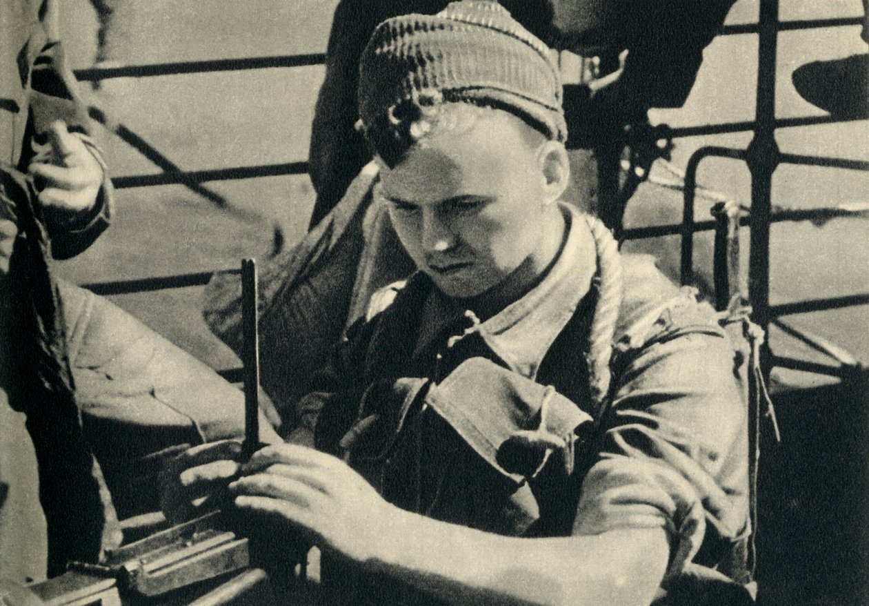 Royal Marine kontroluje svůj kulomet, druhá světová válka, c1939-c1943 1944. od Unbekannt