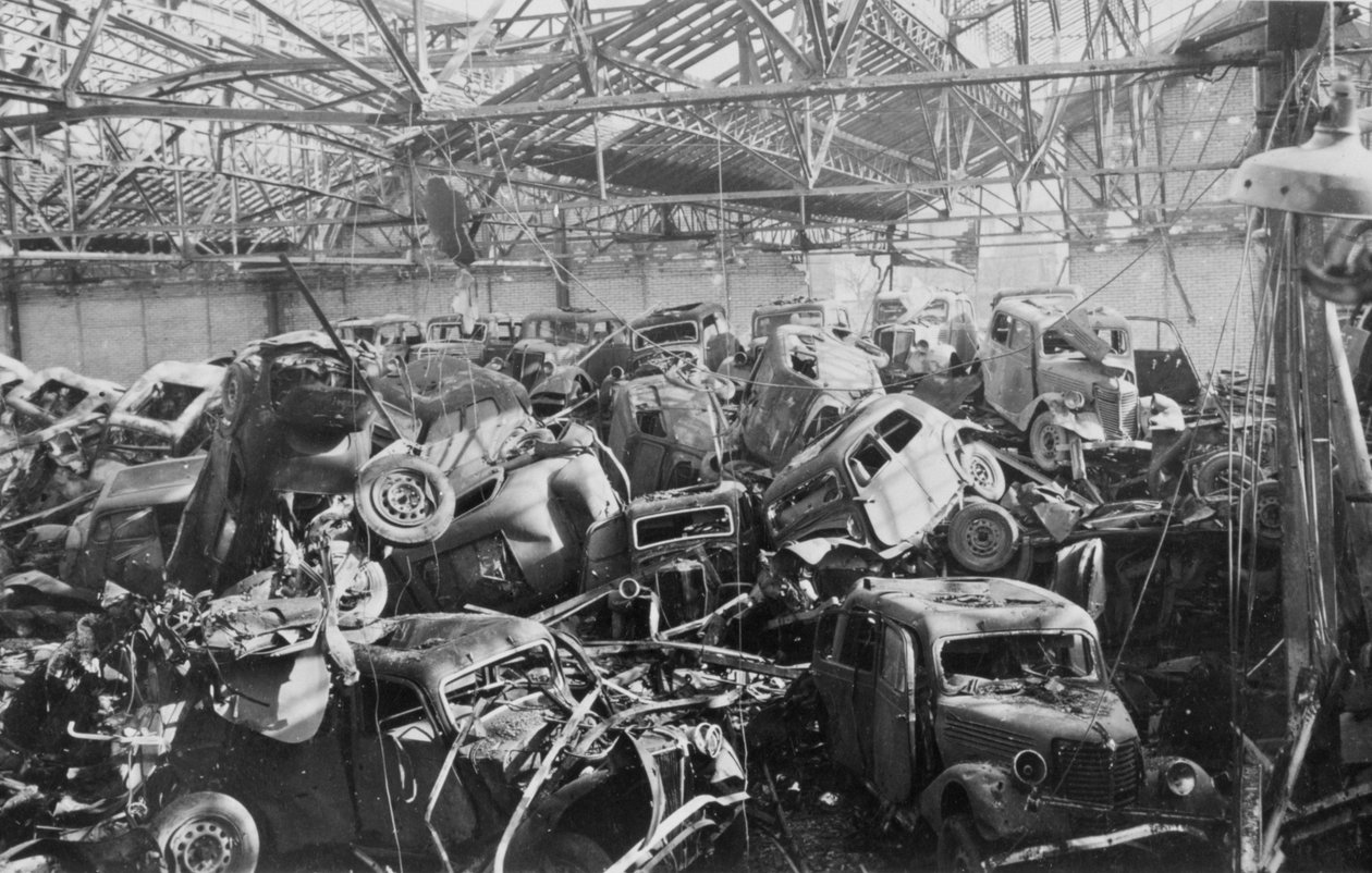 Ruiny továrny Renault, Boulogne-Billancourt, Paříž, c1942 od Unbekannt
