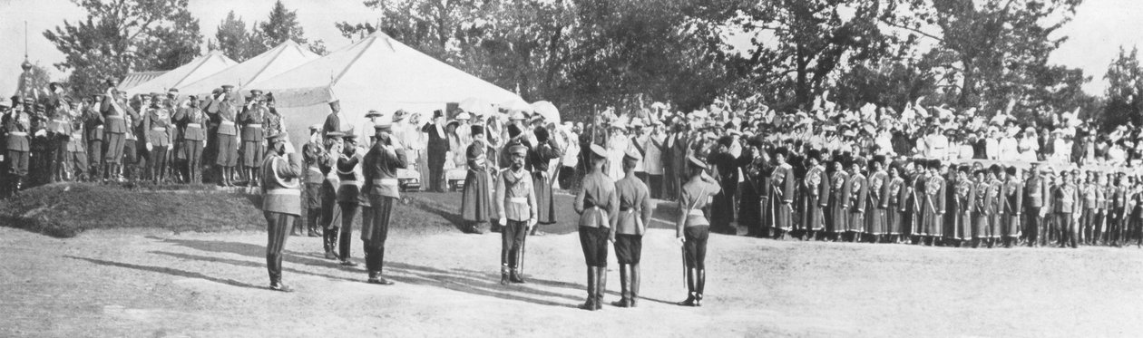 Ruské jednotky zdraví cara Mikuláše II., Krasnoje Selo, 22. července 1914 od Unbekannt