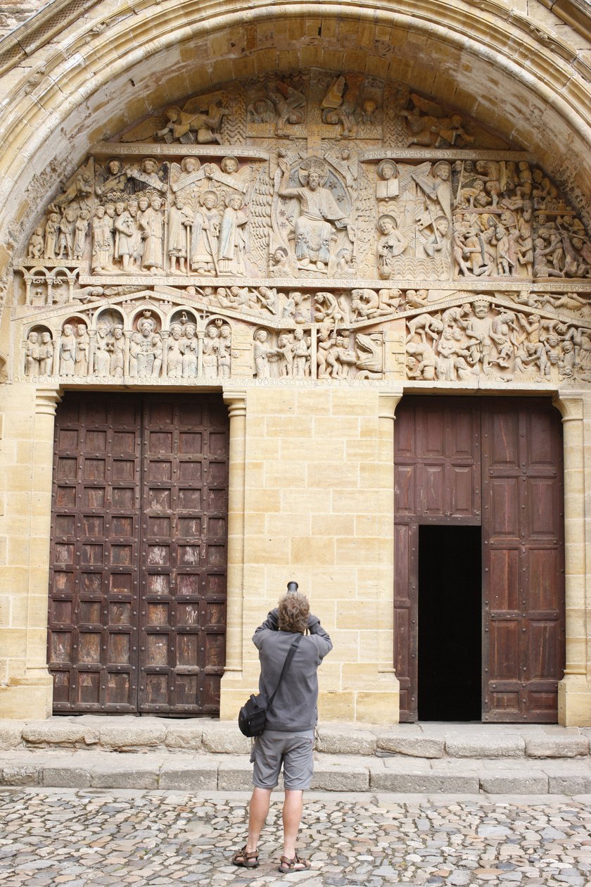 Dveře kostela a tympanon opatství Sainte Foy, Conques, Francie od Unbekannt