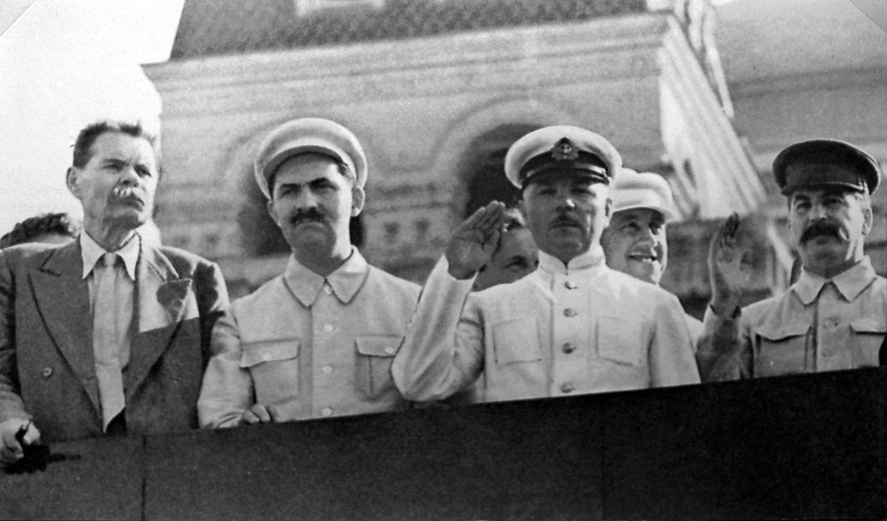 Vyšší sovětští představitelé na tribuně Leninova mauzolea, Rudé náměstí, Moskva, SSSR, 1931 od Unbekannt