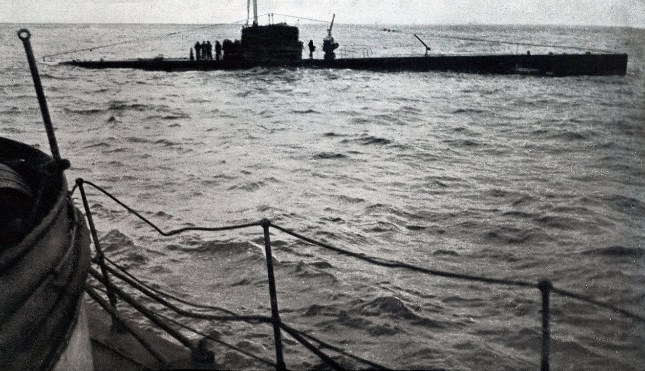 Vrak republikánské ponorky B6, srpen 1936 (černobílé foto) od Unbekannt