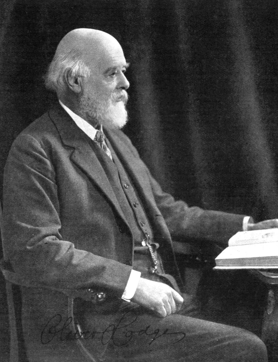 Sir Oliver Joseph Lodge 1851-1940, anglický fyzik a spisovatel, počátek 20. od Unbekannt