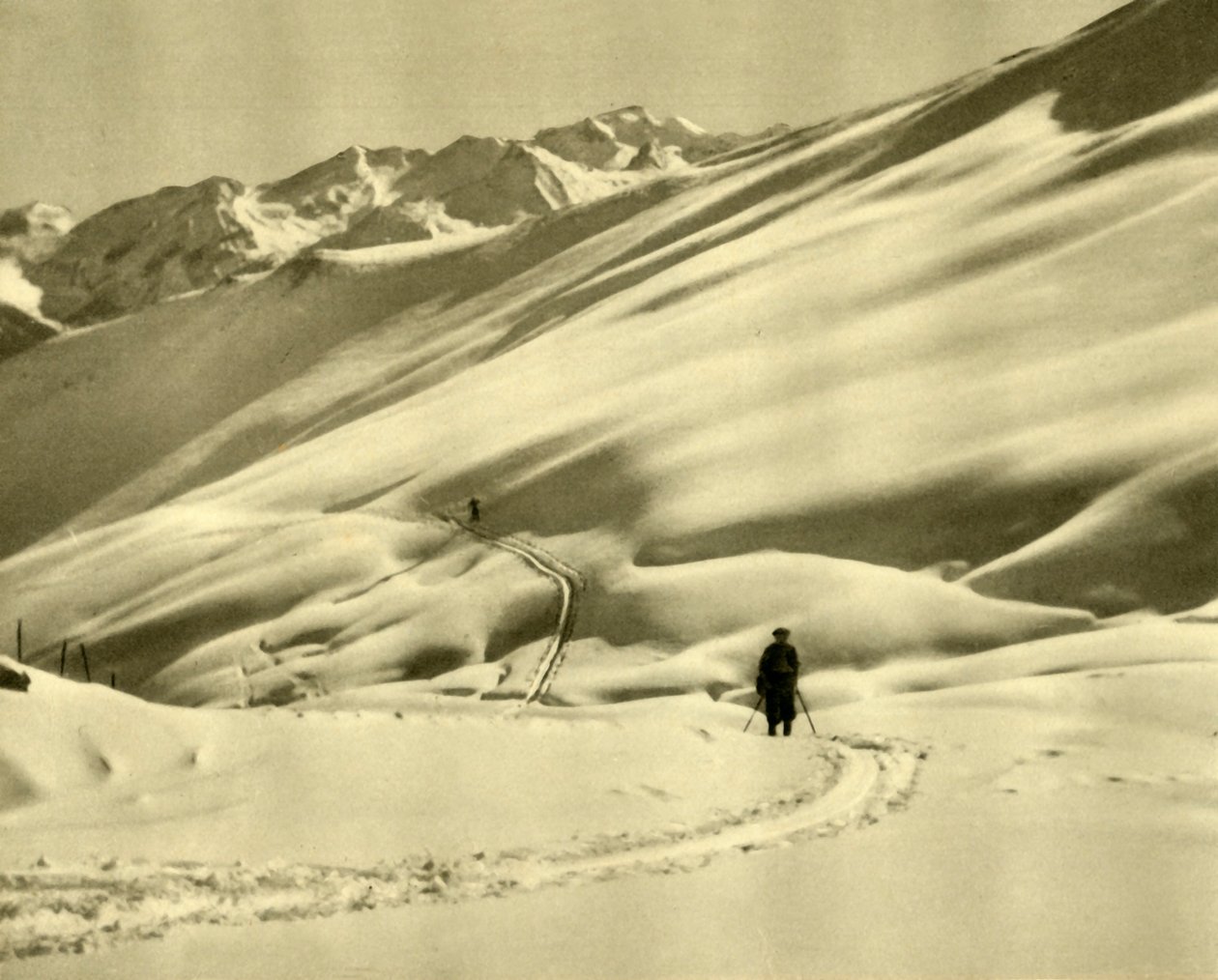Lyžování na Upper Schlossalm, poblíž Bad Hofgastein, Rakousko, c1935. od Unbekannt