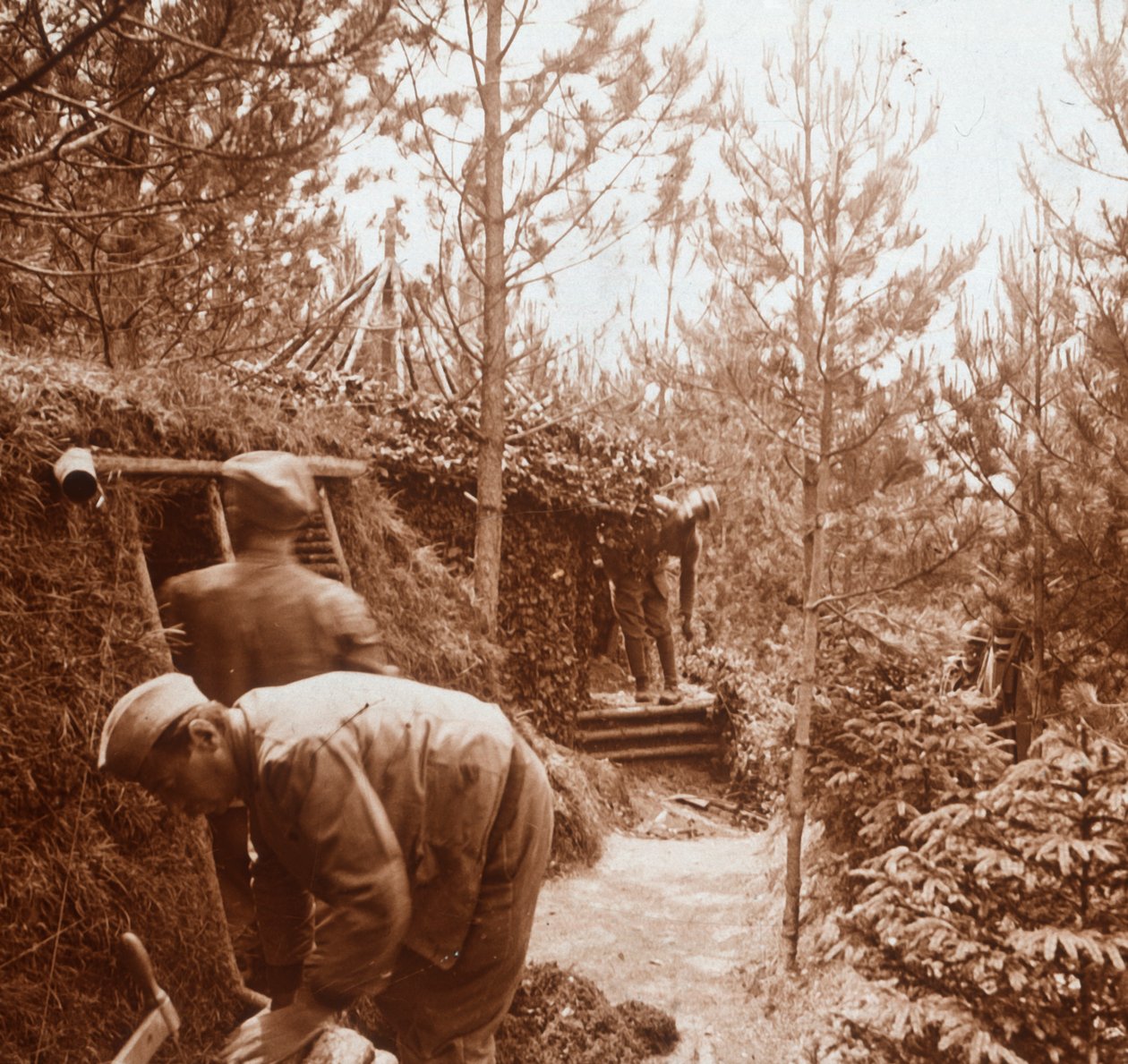 Vojáci v krytech pokrytých zemí, Genicourt, severní Francie, c1914-c1918 od Unbekannt