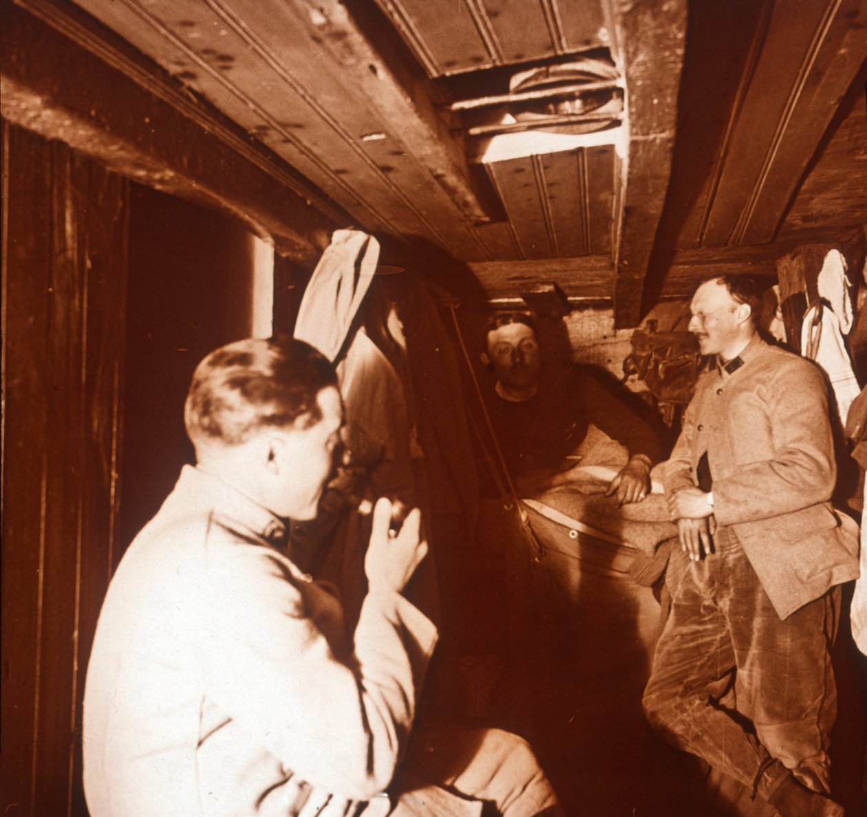 Vojáci v zákopech, Genicourt, severní Francie, c1914-c1918 od Unbekannt
