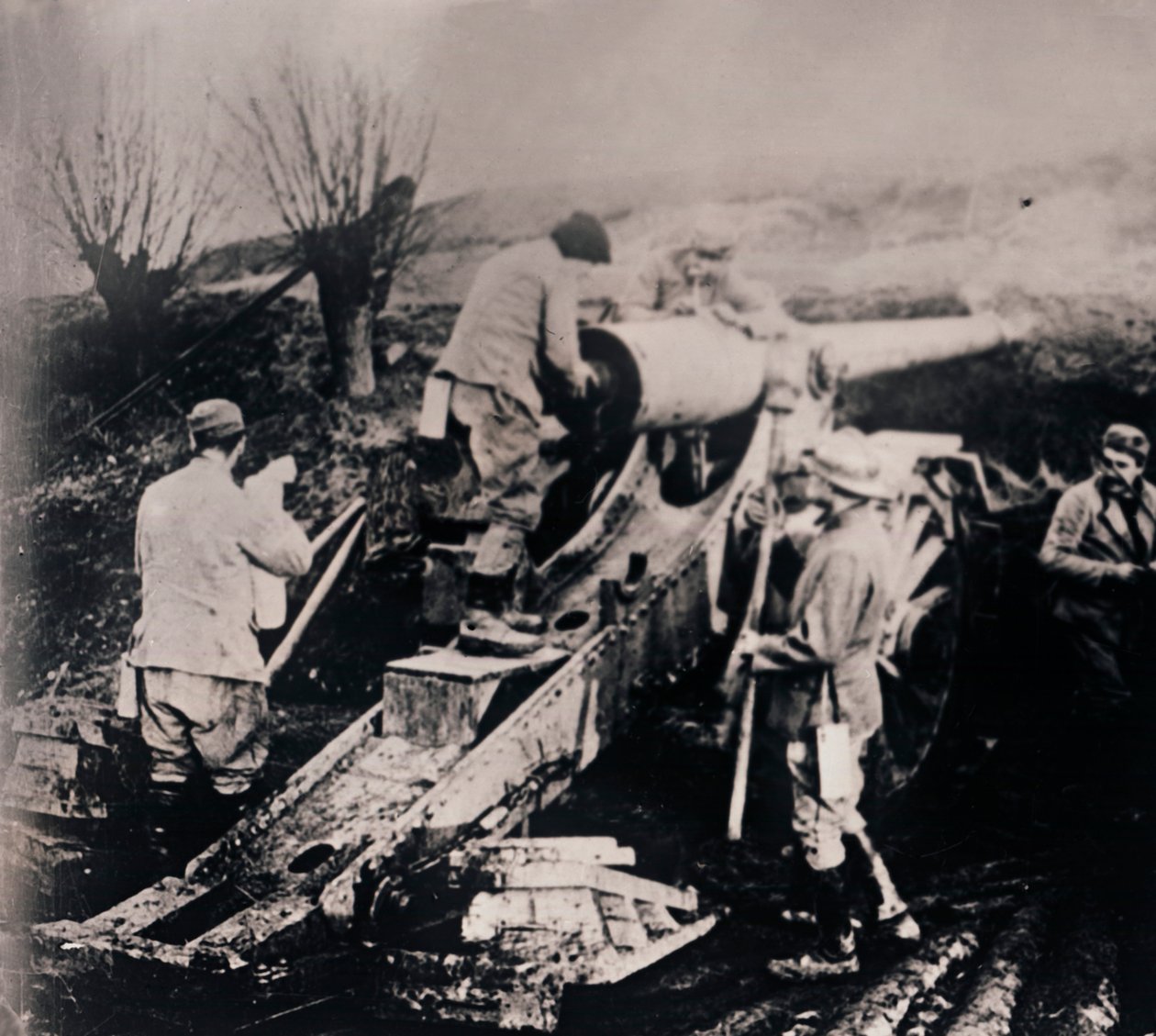 Vojáci s těžkým dělostřelectvem, c1914-c1918 od Unbekannt