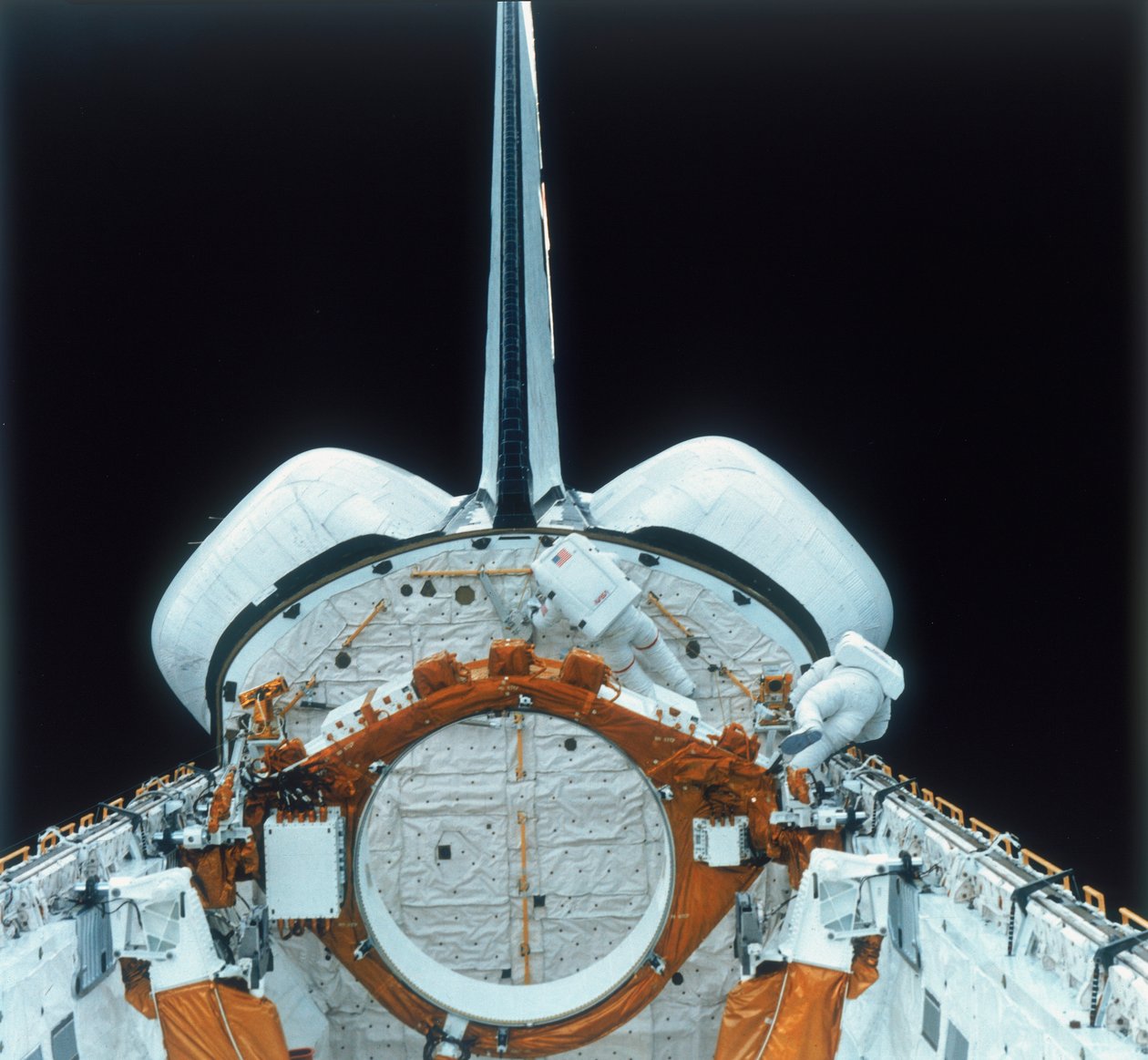 Astronaut raketoplánu na EVA, 80. léta od Unbekannt