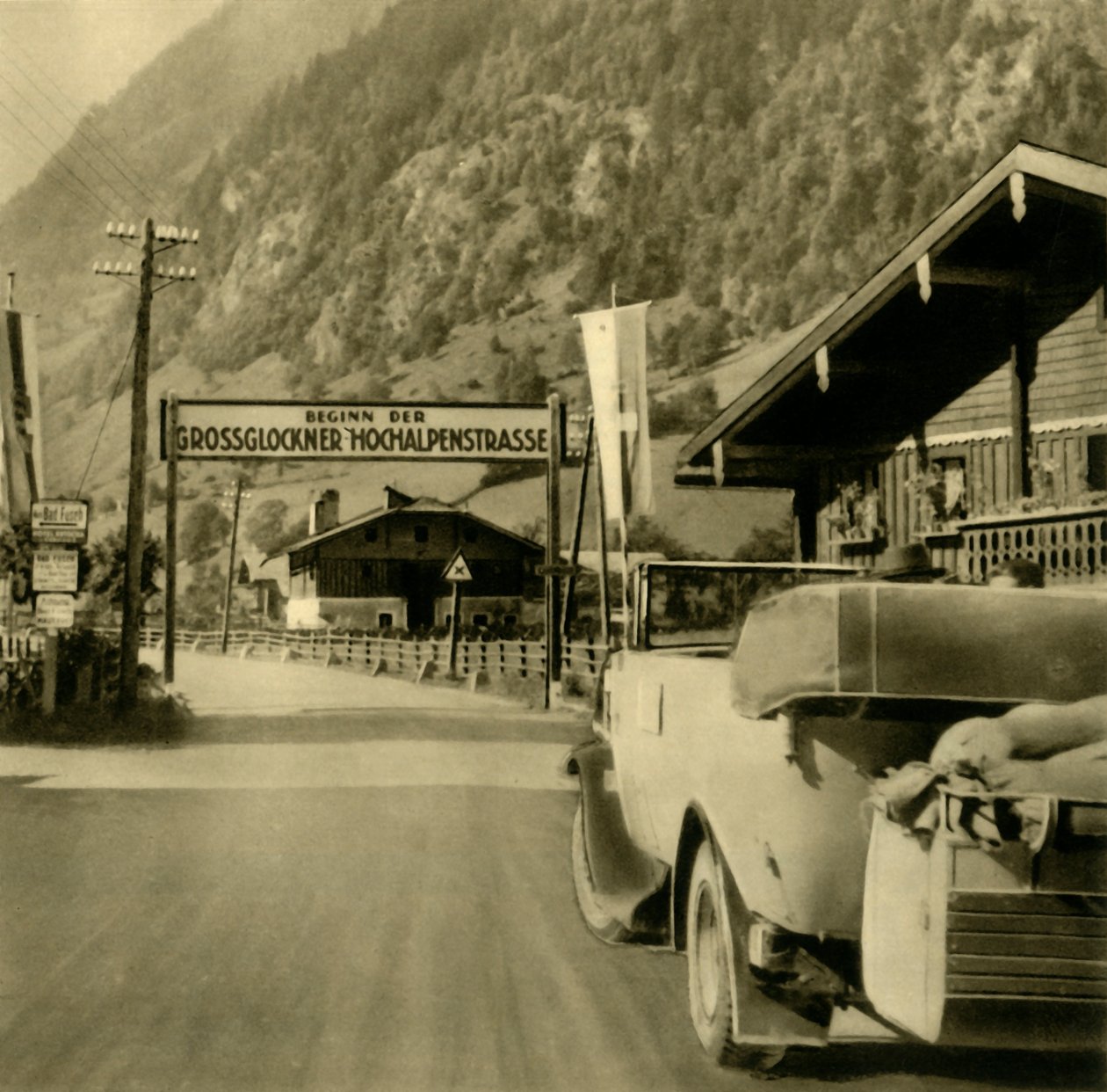 Začátek vysokohorské silnice Grossglockner, Fusch an der Großglocknerstraße, Rakousko, c1935. od Unbekannt