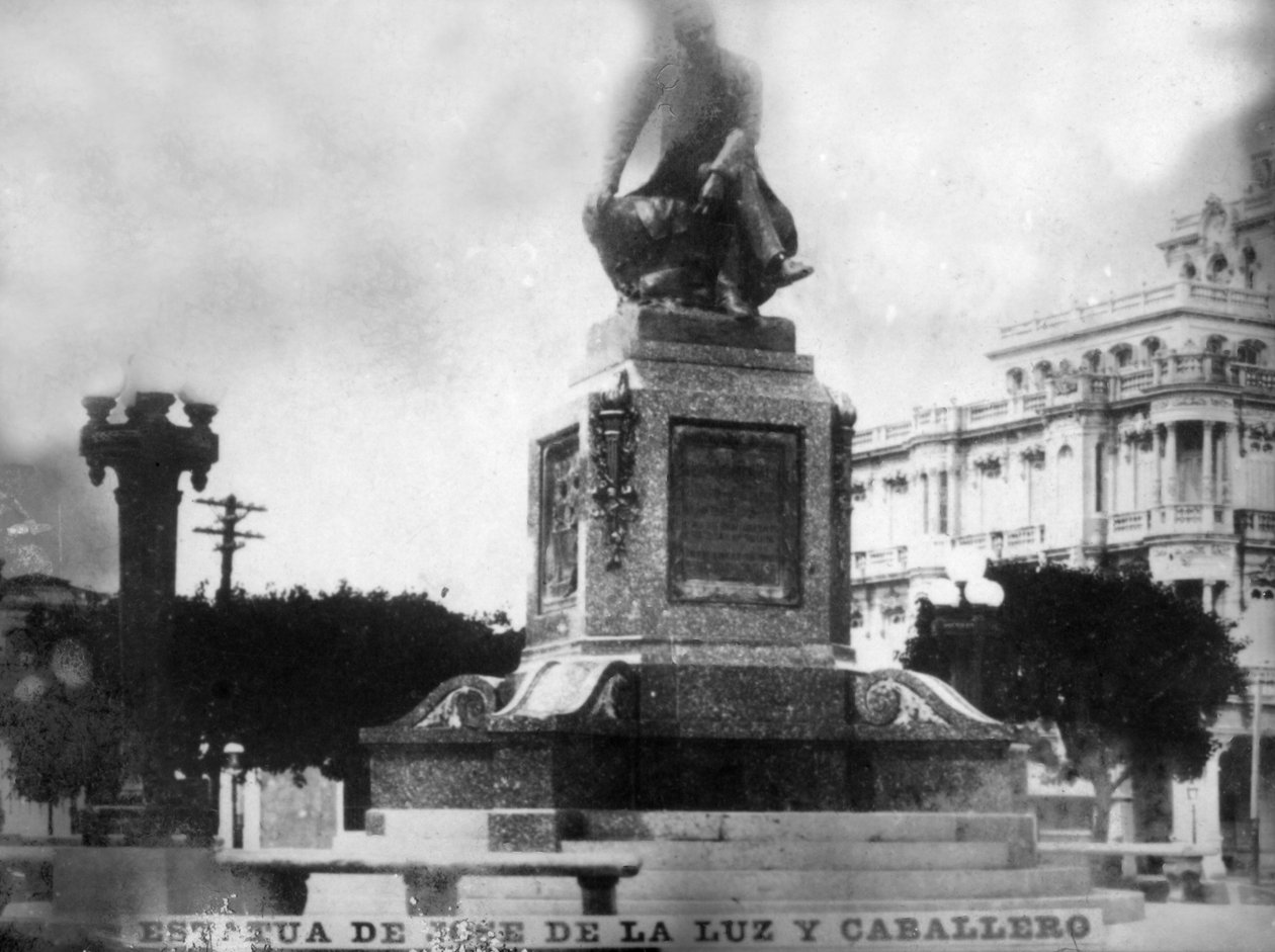 Socha Dona José de la Luz Caballero, 1912, 20. léta od Unbekannt